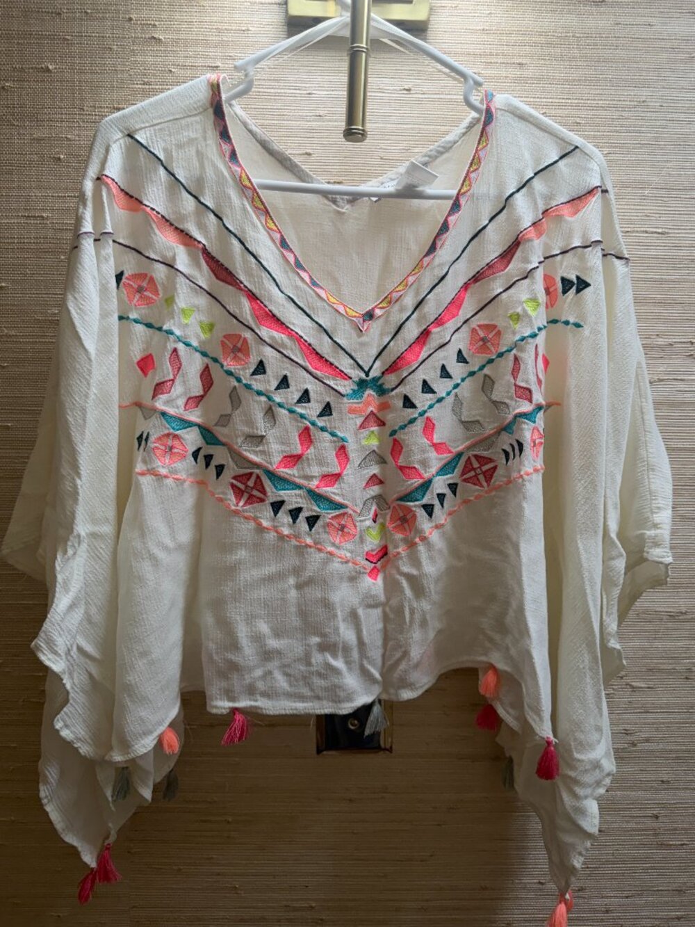 See and Be Seen Embroidered Boho Tassel Poncho Top Small